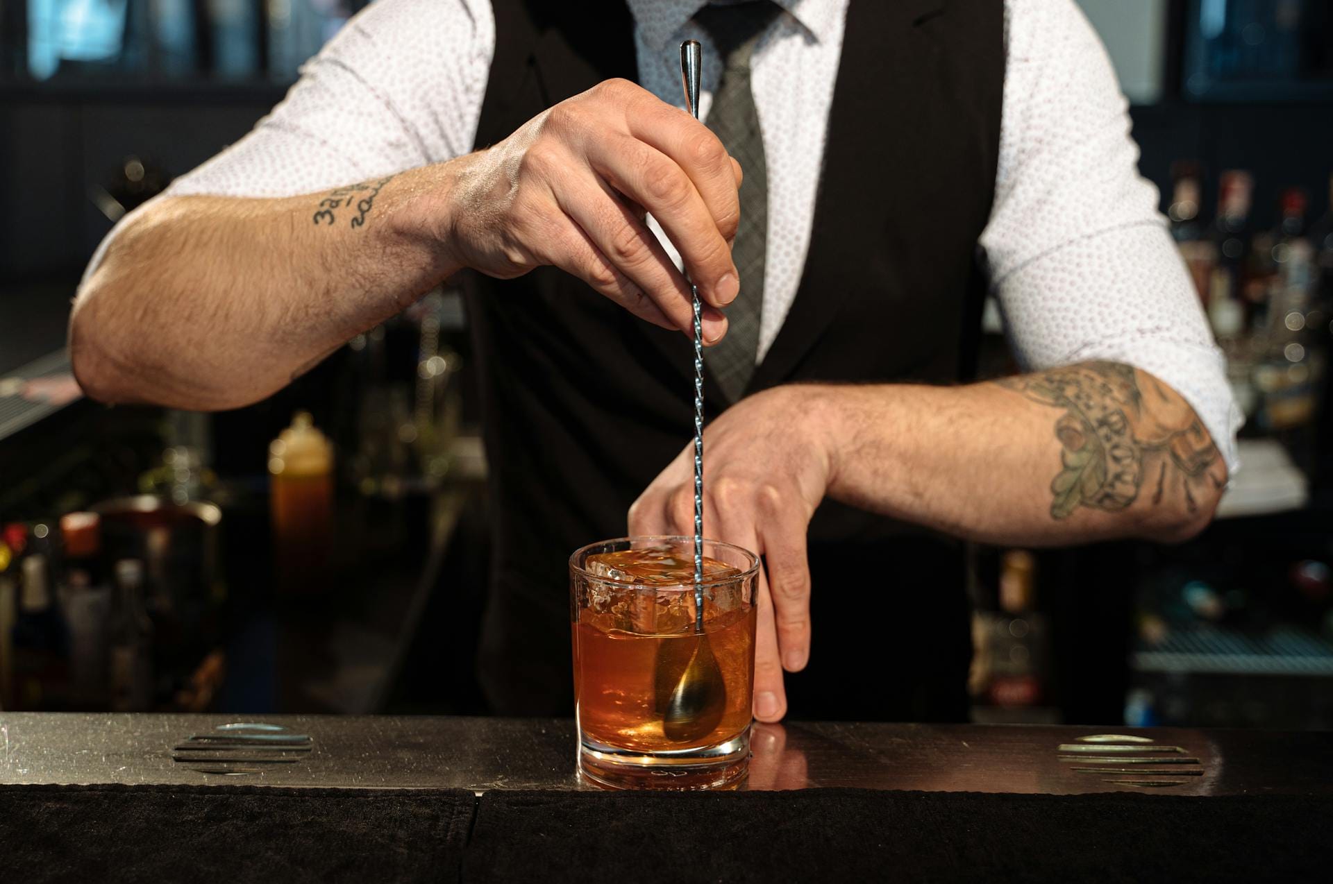 3 Whiskey Drinks Every Home Bartender Should Know